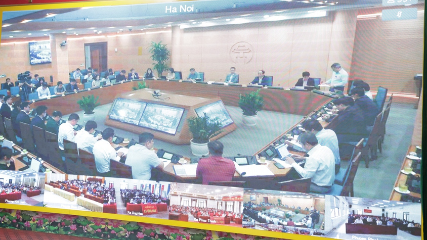 Hội nghị trực tuyến nghe báo cáo, lấy ý kiến đối với quy hoạch tổng thể Thủ đô Hà Nội tầm nhìn 100 năm

***********