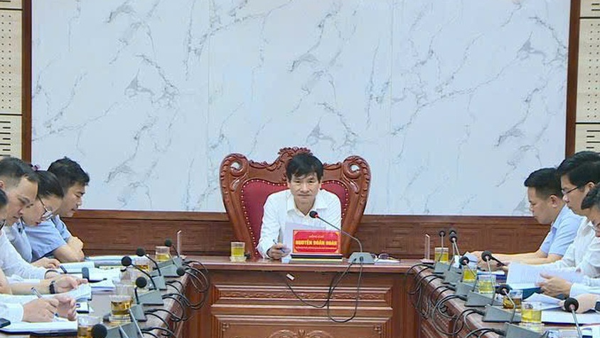 Ban Thường vụ Đảng ủy xã họp nghe báo cáo một số nội dung quan trọng