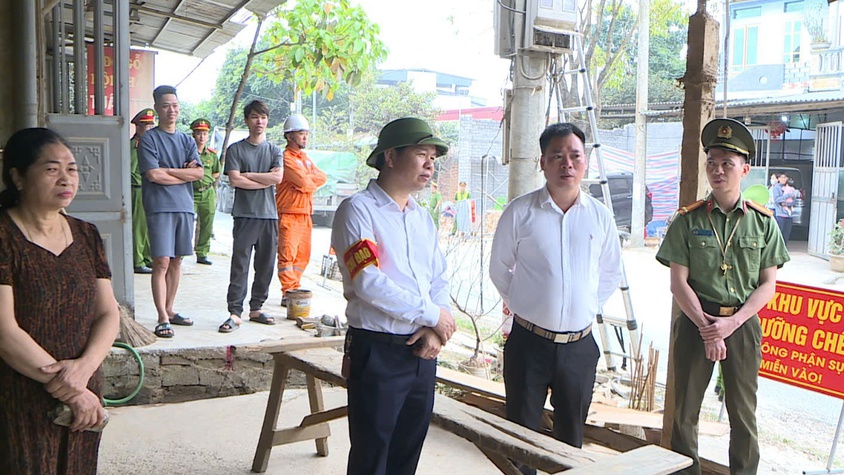 Phúc Thọ thực hiện cưỡng chế kiểm đếm bắt buộc đối với 02 hộ gia đình phục vụ Dự án cải tạo, nâng cấp đường Tỉnh lộ 418 (đoạn Km 3+00 ÷ Km 4+500)