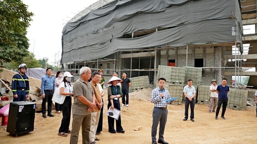 PHƯỜNG SƠN TÂY TỔ CHỨC CƯỠNG CHẾ THU HỒI ĐẤT PHỤC VỤ DỰ ÁN TRƯỜNG MẦM NON TRUNG HƯNG