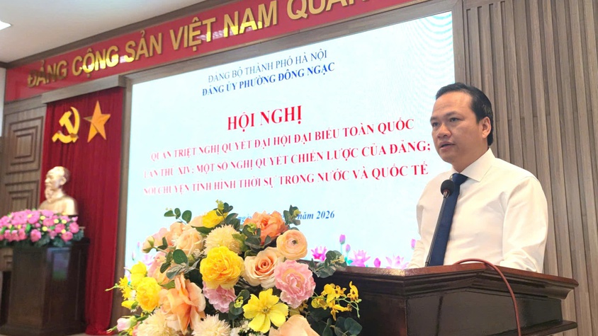 Đảng ủy phường Đông Ngạc tổ chức Hội nghị quán triệt Nghị quyết Đại hội đại biểu toàn quốc lần thứ XIV, một số Nghị quyết chiến lược của Đảng và thông tin tình hình thời sự trong nước, quốc tế