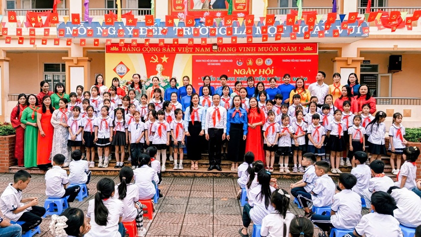 Sôi nổi Ngày hội 