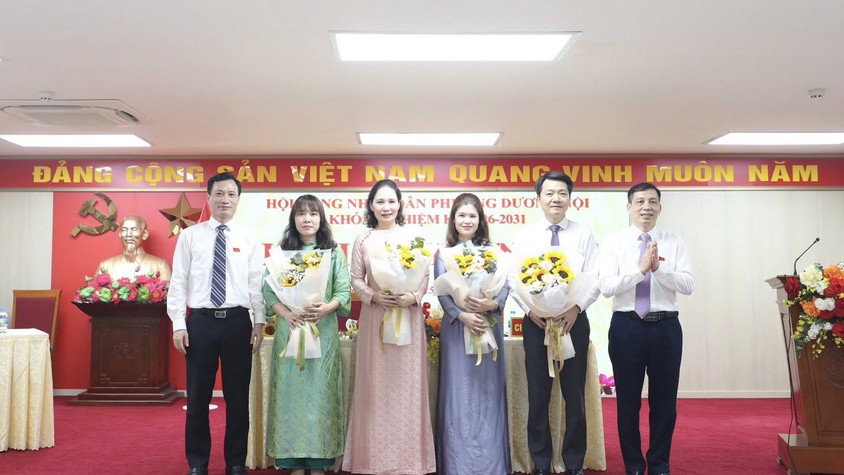 HĐND phường Dương Nội tổ chức Kỳ họp thứ nhất bầu các chức danh chủ chốt nhiệm kỳ 2026-2031
