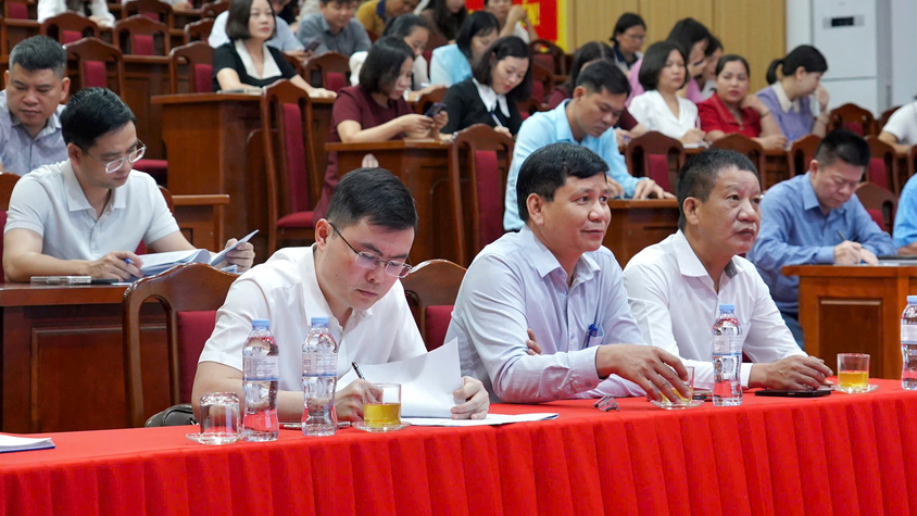 Yên Lãng tiếp sóng Hội nghị quán triệt Nghị quyết 02-NQ/TW về phát triển Thủ đô