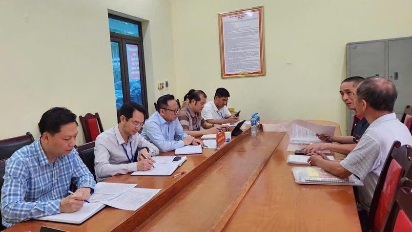 Bí thư Đảng ủy xã tiếp công dân định kỳ tháng 3.2026