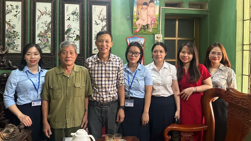 Tổ xung kích Chi nhánh số 6 hỗ trợ trực tiếp công dân yếu thế tại cơ sở