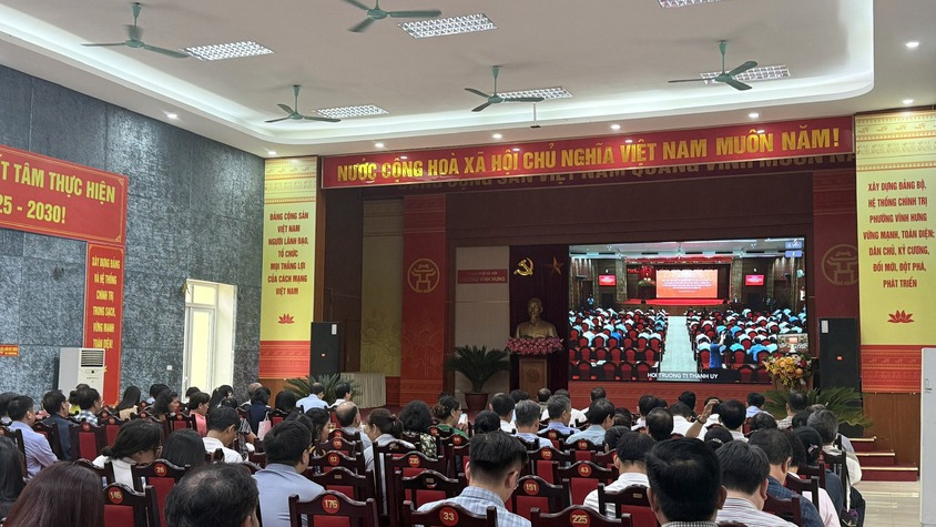 PHƯỜNG VĨNH HƯNG THAM DỰ HỘI NGHỊ TRỰC TUYẾN QUÁN TRIỆT NGHỊ QUYẾT SỐ 02-NQ/TW CỦA BỘ CHÍNH TRỊ VỀ XÂY DỰNG VÀ PHÁT TRIỂN THỦ ĐÔ HÀ NỘI TRONG KỶ NGUYÊN MỚI