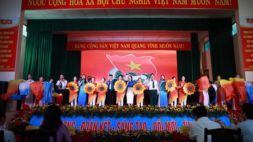 VĂN NGHỆ CHÀO MỪNG ĐẠI HỘI HỘI LHTN XÃ TRUNG GIÃ KHOÁ I, NHIỆM KỲ 2026-2029