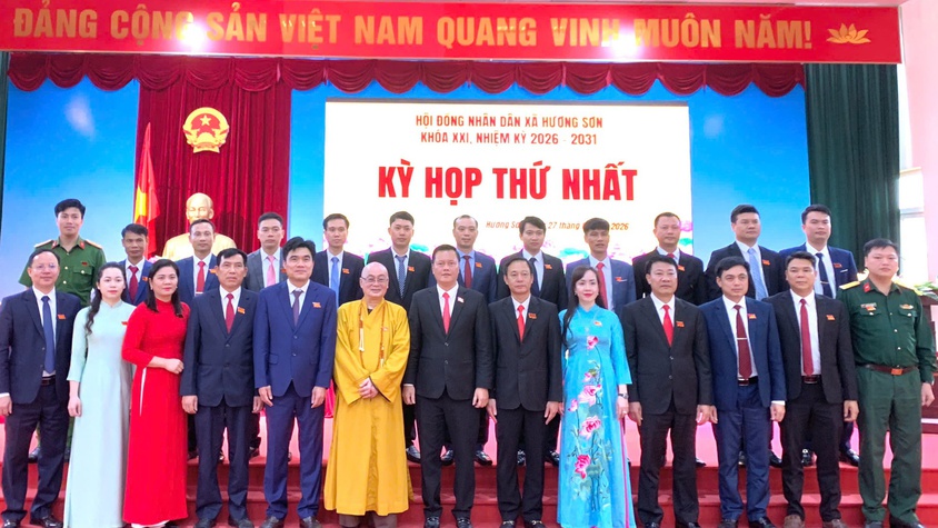 Kỳ họp thứ nhất HĐND xã Hương Sơn: Kiện toàn bộ máy, đặt nền tảng cho nhiệm kỳ mới