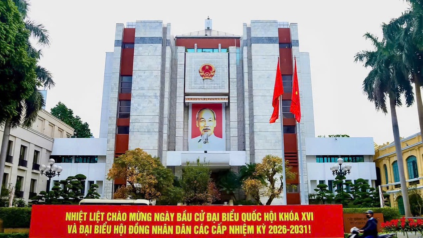 Hà Nội rực rỡ chào đón ngày toàn dân đi bầu cử 15-3