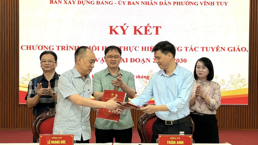 PHƯỜNG VĨNH TUY: TỔ CHỨC KÝ KẾT CHƯƠNG TRÌNH PHỐI HỢP CÔNG TÁC TUYÊN GIÁO, DÂN VẬN