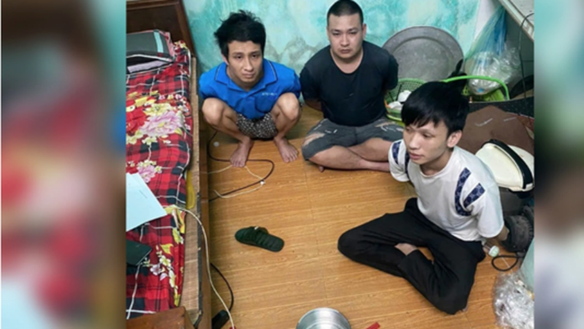 Bắt 3 đối tượng “bay lắc” trong phòng đóng kín