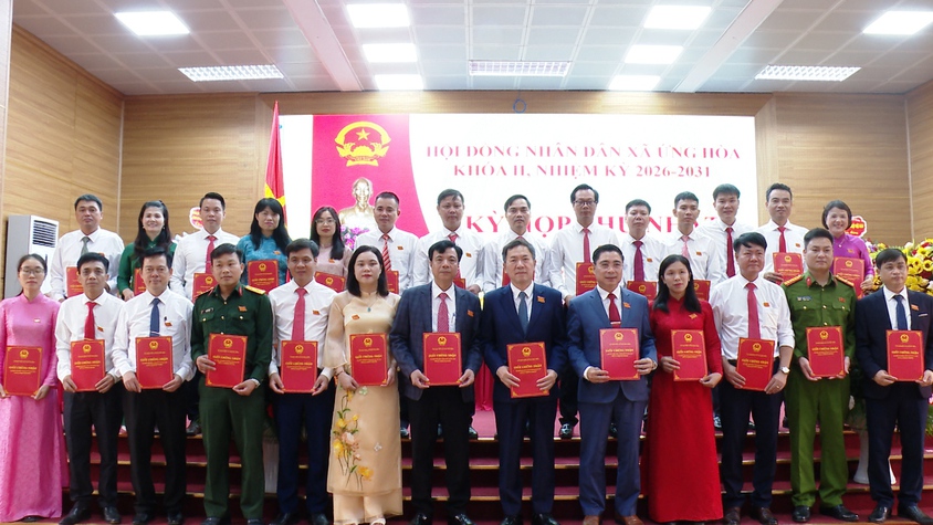 KỲ HỌP THỨ NHẤT HĐND XÃ ỨNG HOÀ KHÓA II, NHIỆM KỲ 2026-2031 THÀNH CÔNG TỐT ĐẸP.