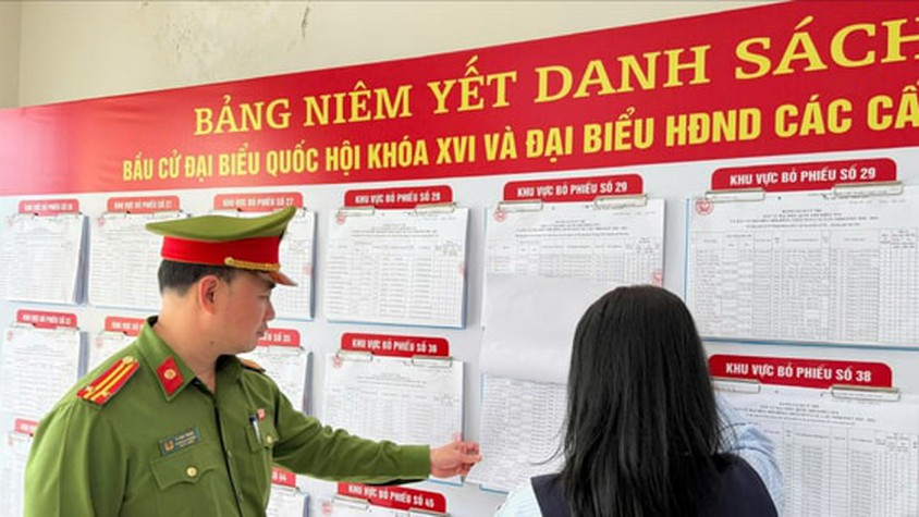 Công an phường Tương Mai tích cực triển khai nhiệm vụ phục vụ ngày bầu cử