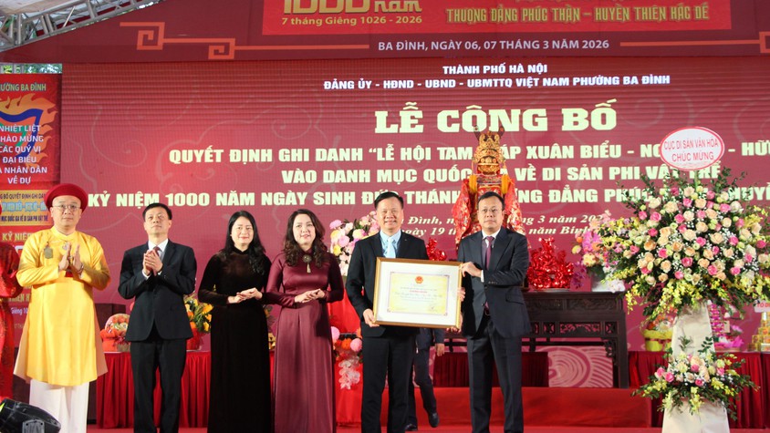 Ba Đình công bố Lễ hội Tam giáp là Di sản văn hóa phi vật thể quốc gia, kỷ niệm 1.000 năm Ngày sinh Đức Thánh Huyền Thiên Hắc Đế