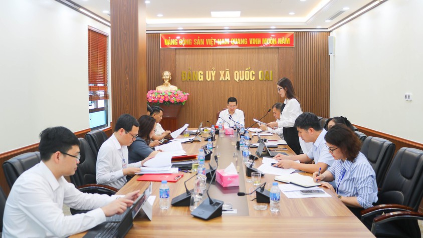 Ban Chỉ đạo Quản lý tổ chức bộ máy và biên chế xã Quốc Oai tổ chức hội nghị giao ban đánh giá kết quả công tác quý I/2026, triển khai phương hướng nhiệm vụ quý II/2026