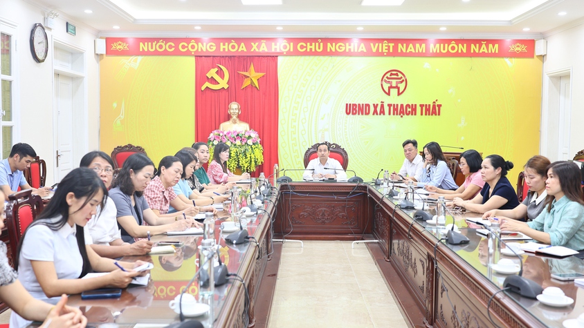 Thạch Thất: Tiếp sóng hội nghị về triển khai mô hình trường chất lượng cao và phòng chống dịch bệnh trên địa bàn