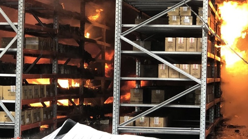 Tuyên truyền công tác PCCC&CNCH đối với kho hàng, xưởng sản xuất