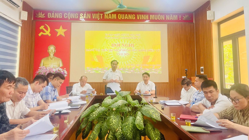 TRẠM Y TẾ XÃ HÒA PHÚ TẬP TRUNG ĐẨY NHANH TIẾN ĐỘ CHUẨN HÓA, LÀM SẠCH DỮ LIỆU HỒ SƠ SỨC KHỎE ĐIỆN TỬ