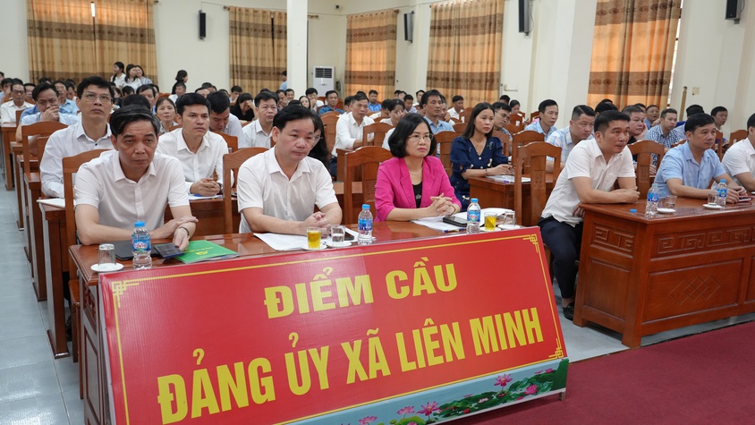 Đảng ủy xã Liên Minh tiếp sóng Hội nghị quán triệt, triển khai thực hiện Nghị quyết Trung ương 2 (khóa XIV)