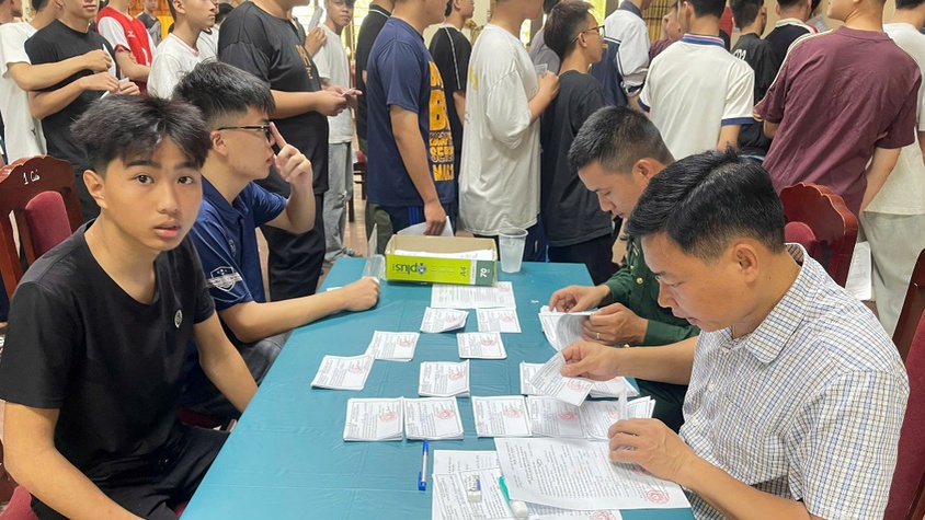 Quảng Oai chủ động tạo nguồn, xây dựng lực lượng vũ trang vững chắc