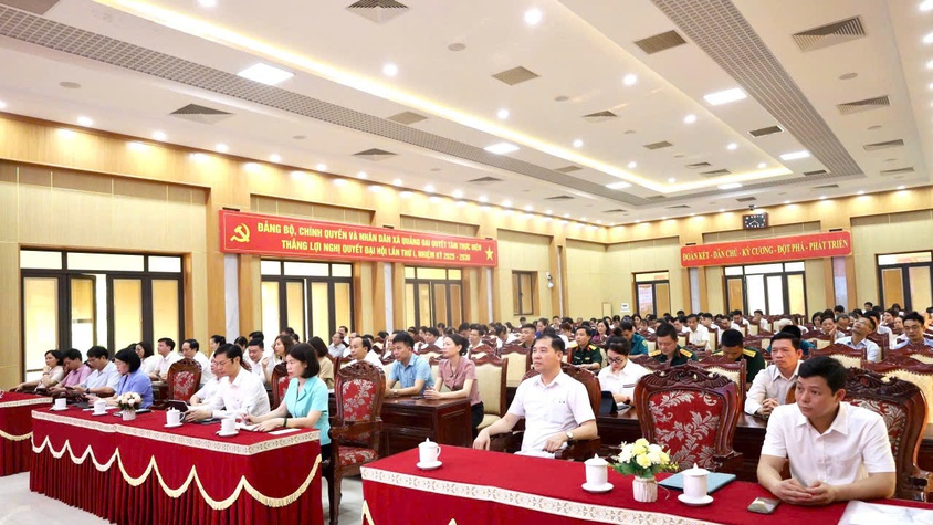 Đảng bộ xã Quảng Oai tham gia học tập, quán triệt Nghị quyết Trung ương khóa XIV, tạo sự thống nhất trong toàn hệ thống chính trị