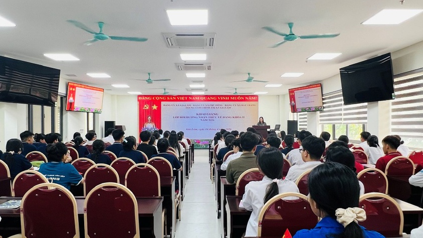 Bồi dưỡng nhận thức về Đảng cho 88 học viên là quần chúng ưu tú tại 3 xã Gia Lâm, Phù Đổng, Bát Tràng