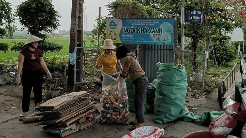 Mô hình “ngôi nhà xanh” của phụ nữ thôn Khê Thượng: Khi rác thải trở thành nguồn quỹ nhân ái