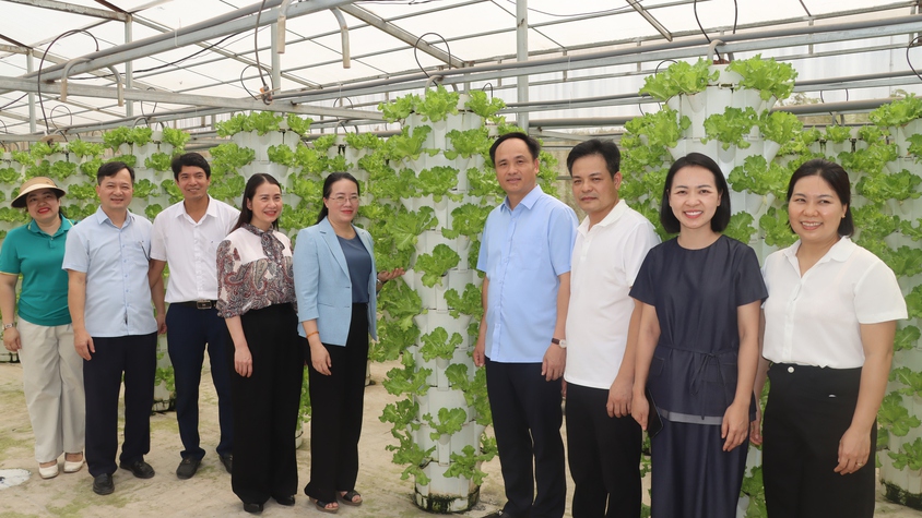 Hội Nông dân thành phố Hà Nội làm việc với Hội Nông dân xã Phú Xuyên