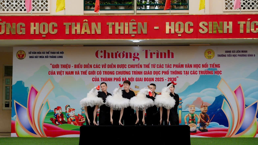 Trường Tiểu học Phương Đình B phối hợp tổ chức Chương trình sân khấu học đường