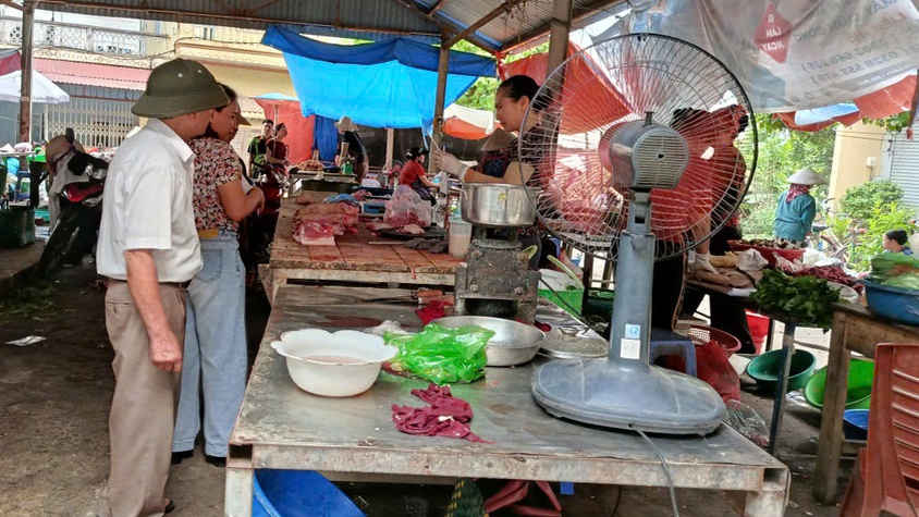 Xã Nội Bài tăng cường công tác kiểm soát giết mổ, kiểm tra vệ sinh thú y và bảo đảm an toàn thực phẩm