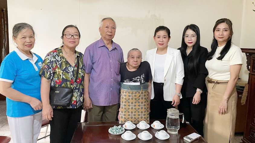 Ấm áp nghĩa tình ngày Người khuyết tật Việt Nam tại phường Thanh Xuân