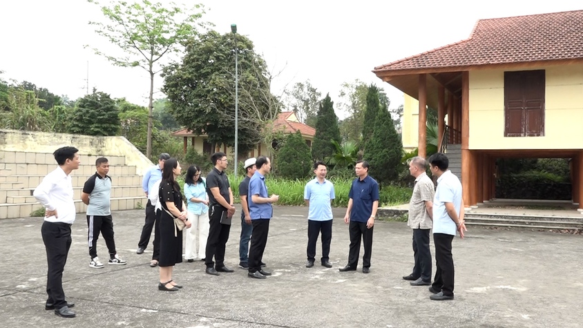 Du lịch cộng đồng Mường Cốc ( xã Mỹ Đức) – điểm hẹn “ Hương sen ngát núi, tình người nồng nàn”