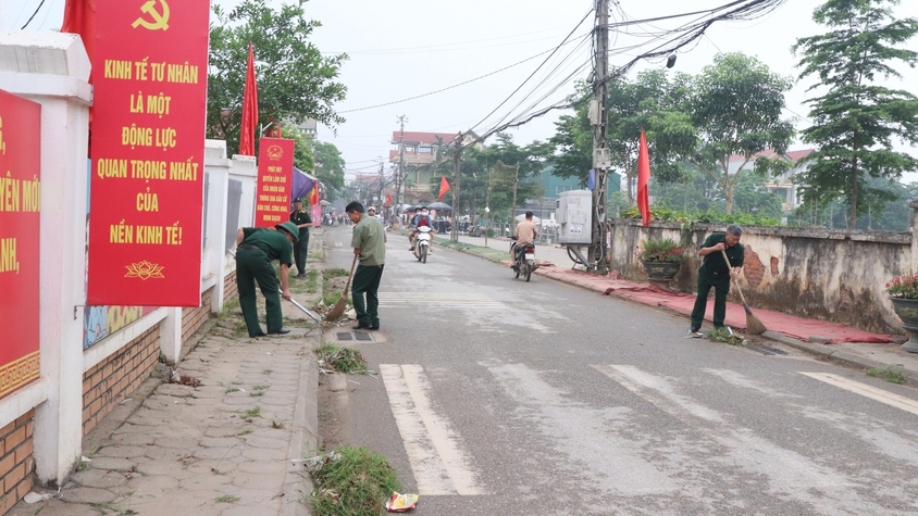 Hội Cựu chiến binh xã Phú Nghĩa tổ chức vệ sinh môi trường “sáng – xanh – sạch – đẹp”