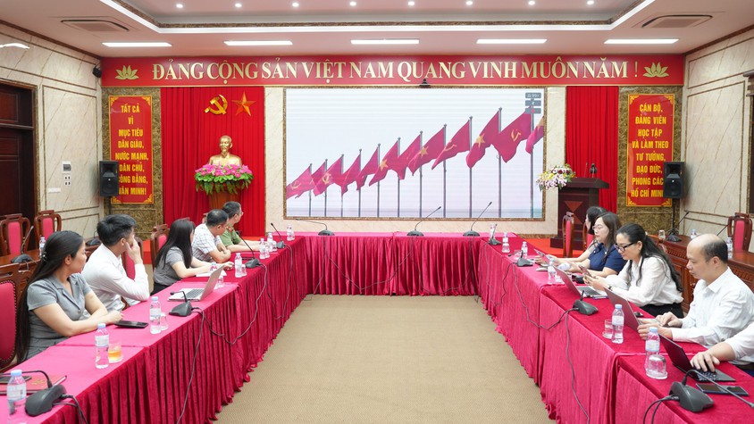 XÃ THANH OAI TIẾP SÓNG HỘI NGHỊ TRỰC TUYẾN GIAO BAN QUÝ I/2026 CỦA THÀNH UỶ HÀ NỘI