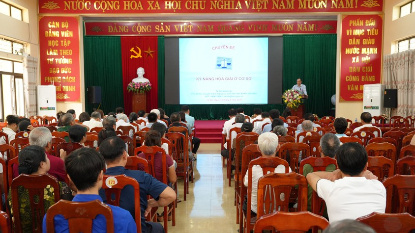 BỒI DƯỠNG KIẾN THỨC PHÁP LUẬT VÀ KỸ NĂNG HÒA GIẢI Ở CƠ SỞ XÃ BÌNH MINH