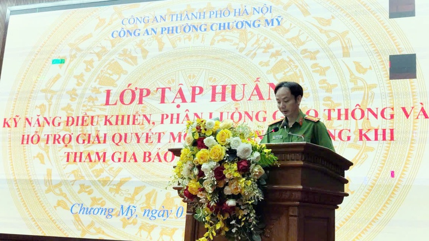 Công an phường Chương Mỹ tập huấn kỹ năng bảo đảm trật tự, an toàn giao thông cho lực lượng cơ sở