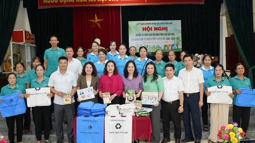 Ra mắt mô hình phân loại rác thải tại nguồn thôn Từ Thuận - xã Chuyên Mỹ