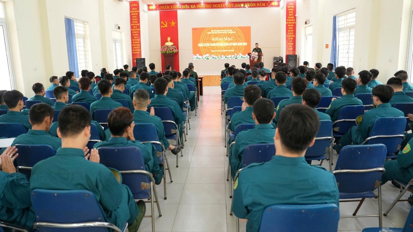 Ban Chỉ huy Quân sự xã Thuận An khai mạc huấn luyện dân quân cơ động năm 2026