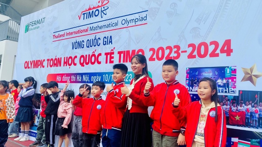 CÔ GIÁO NGÔ KIM HUỆ- TẤM GƯƠNG TIÊU BIỂU TRONG SỰ NGHIỆP GIÁO DỤC TẠI XÃ PHÚC THỊNH