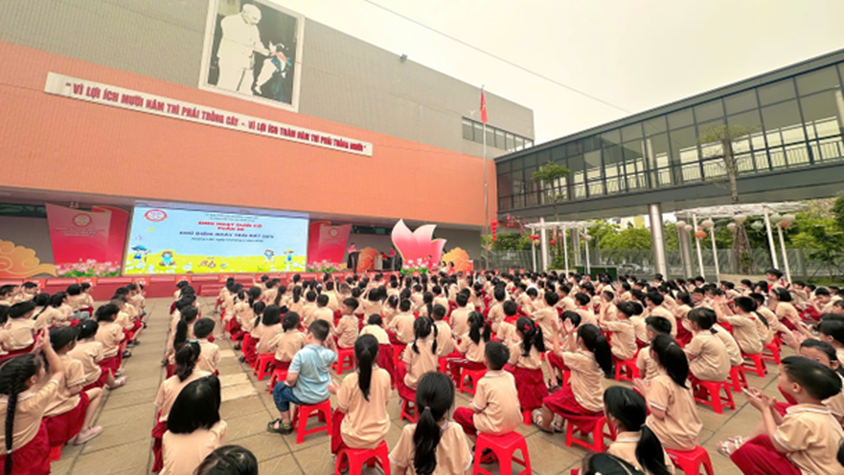 Trường Tiểu học Bùi Quốc Khái lan tỏa thông điệp hưởng ứng Ngày Trái Đất: “Sắc màu tái sinh - Khi rác thải cất lời”