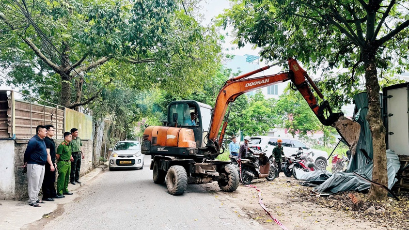 Xã Nam Phù tổ chức cưỡng chế công trình vi phạm, bảo đảm đúng pháp luật