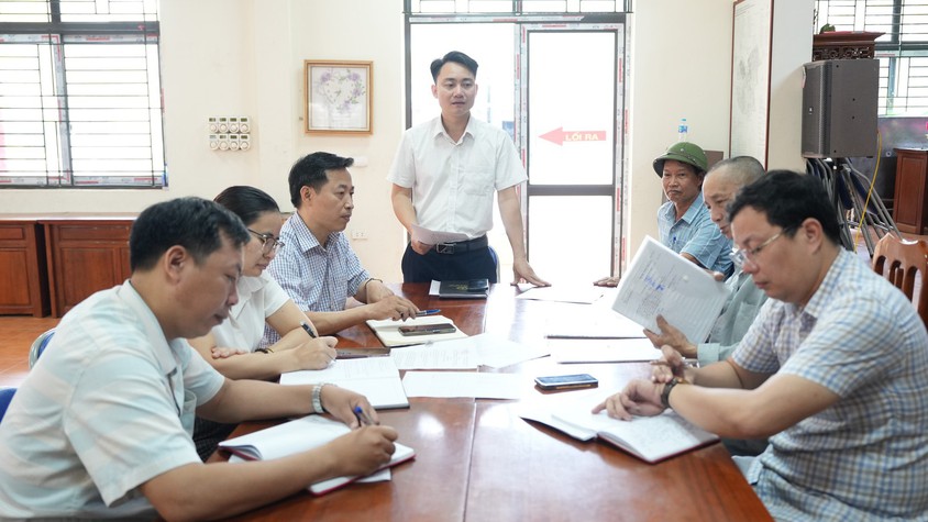 Ban Kinh tế - Ngân sách, HĐND xã tổ chức giám sát công tác quản lý, khai thác, sử dụng các nhà văn hoá, khu vui chơi trên địa bàn xã 