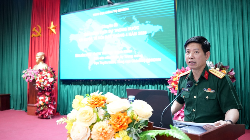 Ban chấp hành Hội CCB xã tổ chức hội nghị Thông tin tình hình an ninh thời sự thế giới, khu vực, trong nước và Thủ đô Hà Nội 6 tháng đầu năm 2026