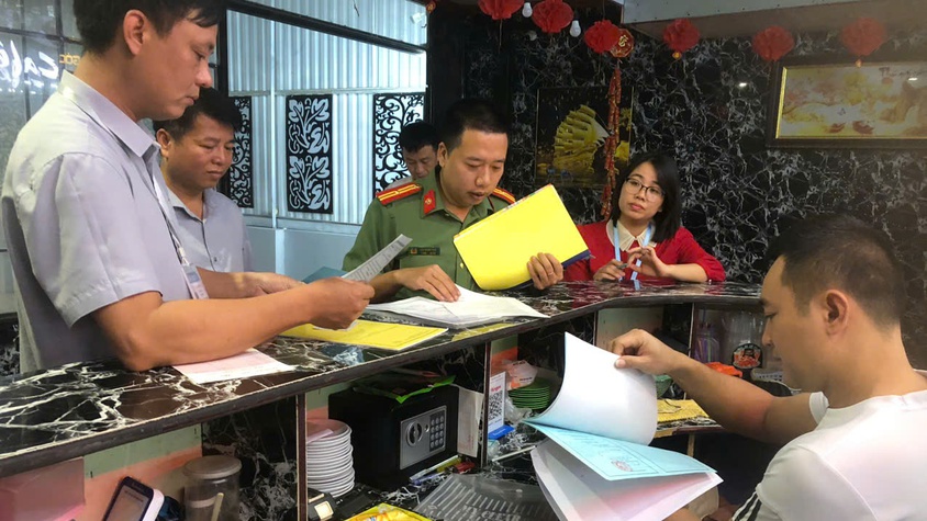 Phú Xuyên: Tăng cường kiểm tra hoạt động kinh doanh karaoke, siết chặt quản lý lĩnh vực văn hóa