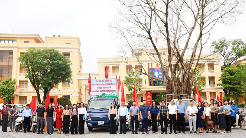 Thạch Thất ra quân hưởng ứng “Tháng hành động vì An toàn thực phẩm” năm 2026