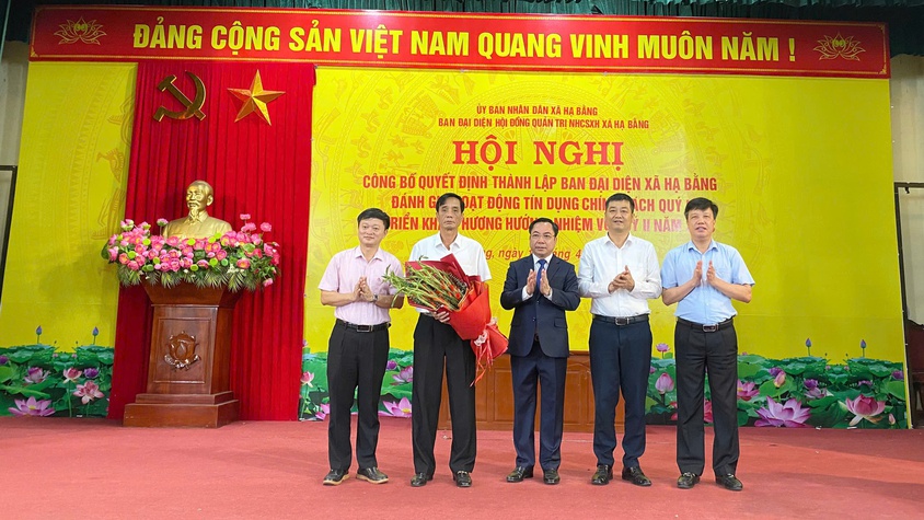 XÃ HẠ BẰNG CÔNG BỐ QUYẾT ĐỊNH THÀNH LẬP BAN ĐẠI DIỆN HỘI ĐỒNG QUẢN TRỊ NHCSXH VÀ TỔ CHỨC PHIÊN HỌP THỨ NHẤT NĂM 2026