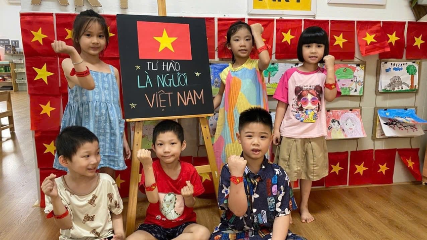 RỘN RÀNG KHÔNG KHÍ CHÀO MỪNG NGÀY GIẢI PHÓNG MIỀN NAM TẠI TƯỜNG MẦM NON HOA MAI