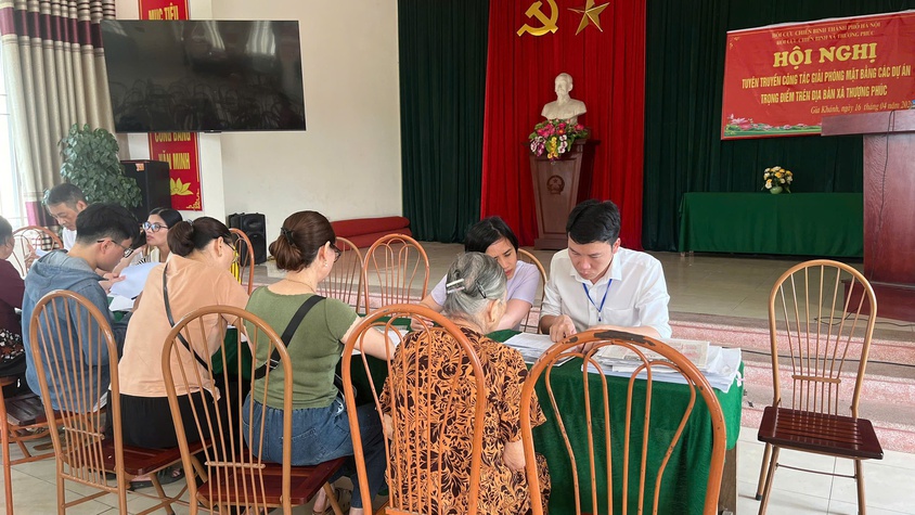 Chi nhánh số 11: Linh hoạt đưa dịch vụ công xuống tận thôn xóm, đáp ứng kịp thời nhu cầu người dân