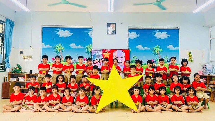 Trường Mầm non Tiên Phương tổ chức dâng hương và hoạt động trải nghiệm nhân dịp 30/4